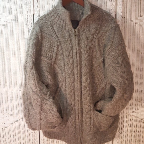 CABLE KNIT GRAY ZIPPERED SWEATER/CARDIGAN - Picture 1 of 3